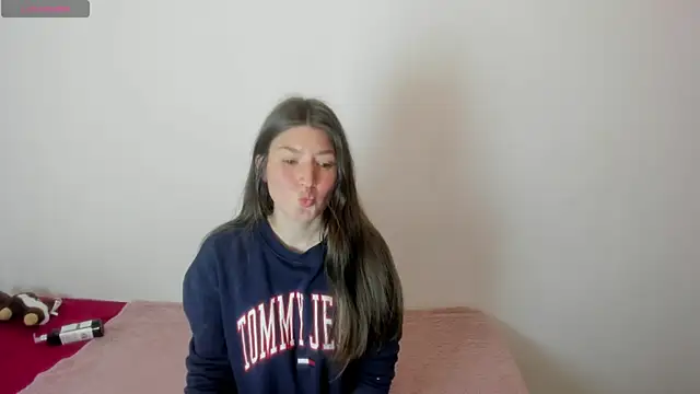 Snapshot of Tesa_cute chatting on October 3, 2:59 am Tesa cute online show from October 3, 2:59 am