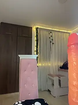 lina pink online show from February 26, 3:06 am