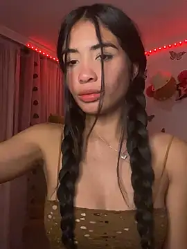 Snapshot of lina_pink chatting on December 3, 5:26 am lina pink online show from December 3, 5:26 am