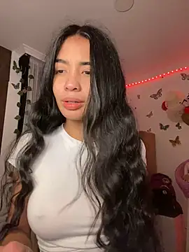 Snapshot of lina_pink chatting on December 30, 11:38 pm lina pink online show from December 30, 11:38 pm