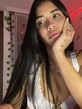 Snapshot of lina_pink chatting on March 19, 5:30 am lina pink online show from March 19, 5:30 am