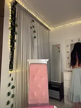 lina pink online show from March 23, 12:33 am