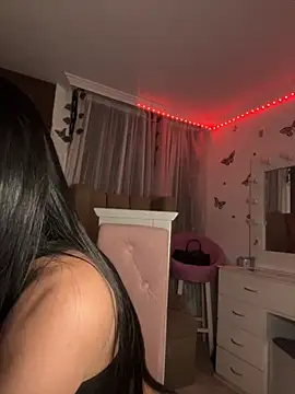 Snapshot of lina_pink chatting on September 17, 3:41 am lina pink online show from September 17, 3:41 am