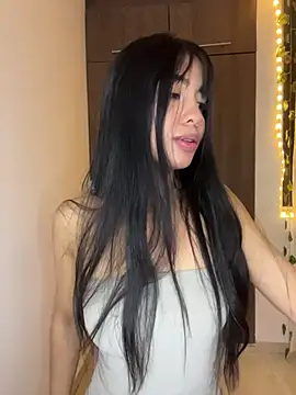 lina pink online show from February 10, 4:33 am