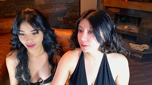 lina pink online show from April 12, 1:09 am