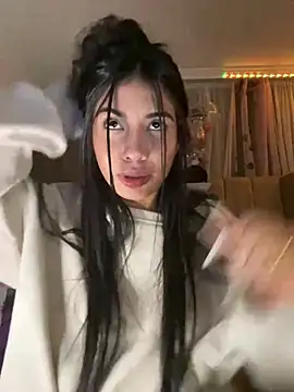 Snapshot of lina_pink chatting on March 21, 5:32 am lina pink online show from March 21, 5:32 am