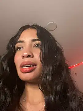 Snapshot of lina_pink chatting on December 4, 6:16 am lina pink online show from December 4, 6:16 am