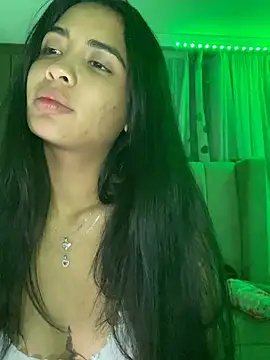 Snapshot of lina_pink chatting on March 20, 12:19 am lina pink online show from March 20, 12:19 am