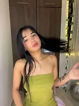 lina pink online show from February 7, 5:37 am