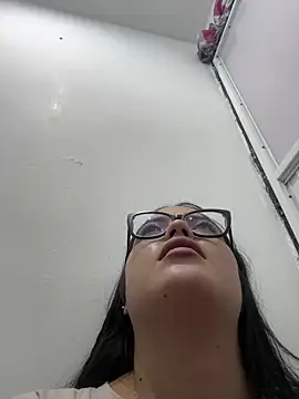 Snapshot of Karla-sexy01 chatting on January 14, 5:23 pm Karla-sexy01 online show from January 14, 5:23 pm