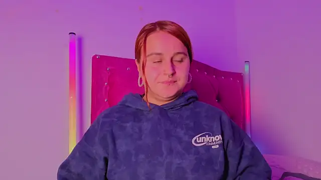 evy orange1 online show from December 3, 12:23 am