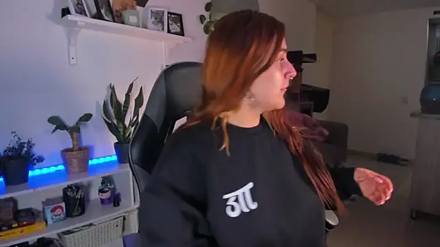 evy orange1 online show from February 3, 6:11 am