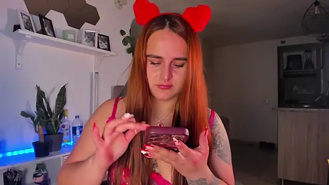 evy orange1 online show from February 15, 3:40 am