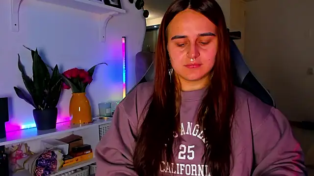 evy orange1 online show from March 31, 12:12 am