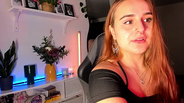 evy orange1 online show from March 13, 12:04 am