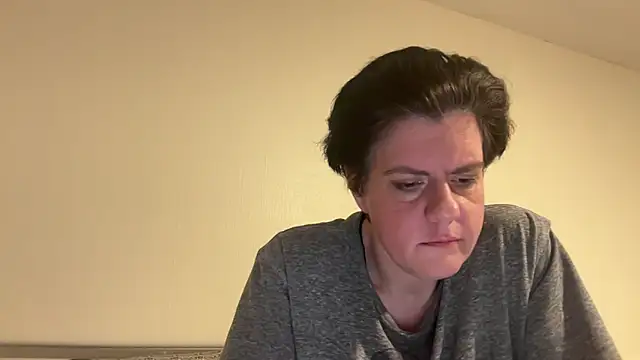 Jess4you0818 online show from April 4, 2:18 am