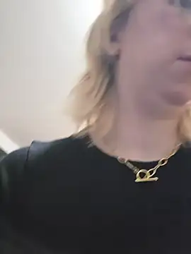 Giuliana baby online show from December 18, 9:47 am