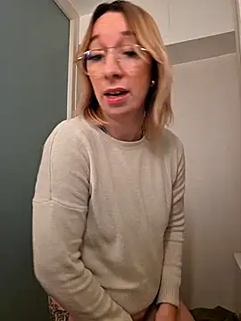 Giuliana baby online show from November 17, 9:19 pm