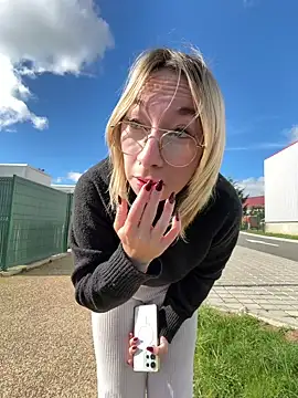 Giuliana baby online show from March 1, 10:48 am