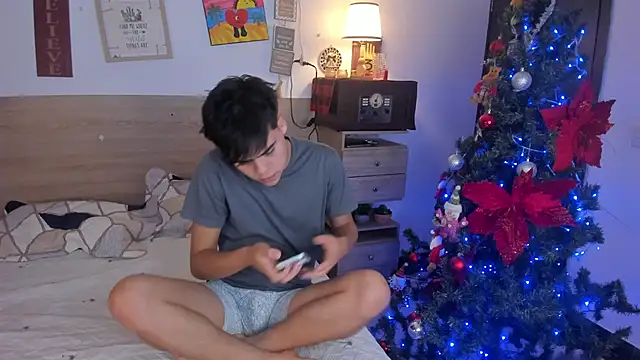 Snapshot of justinbiler chatting on December 21, 10:54 pm justinbiler online show from December 21, 10:54 pm