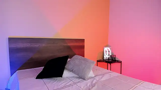 Snapshot of justinbiler chatting on March 1, 12:34 pm justinbiler online show from March 1, 12:34 pm