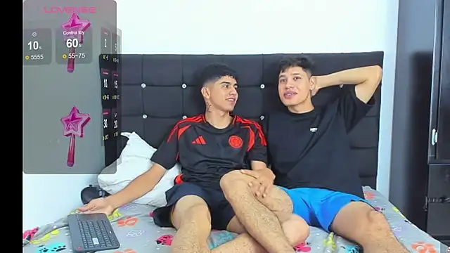 Alexander and Xiao online show from November 29, 8:20 pm