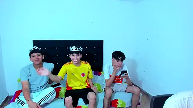 Alexander and Xiao online show from February 26, 9:53 pm