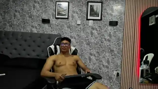 chriss jones1 online show from March 21, 9:03 am