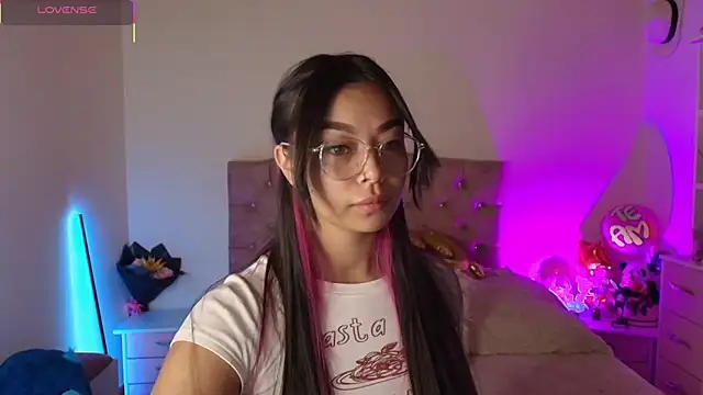 miaa saenz1 online show from October 25, 5:06 am