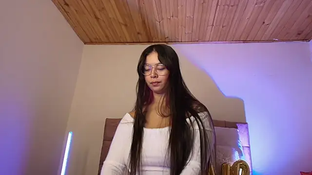 Snapshot of miaa_saenz1 chatting on October 7, 4:13 am miaa saenz1 online show from October 7, 4:13 am