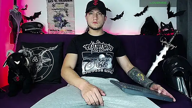 blckwolf 6 online show from November 10, 6:35 pm