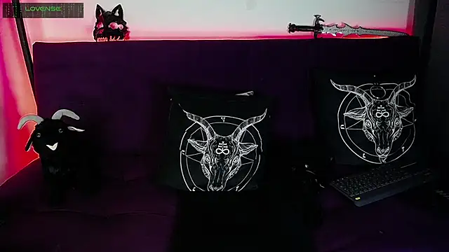 blckwolf 6 online show from March 12, 11:22 pm