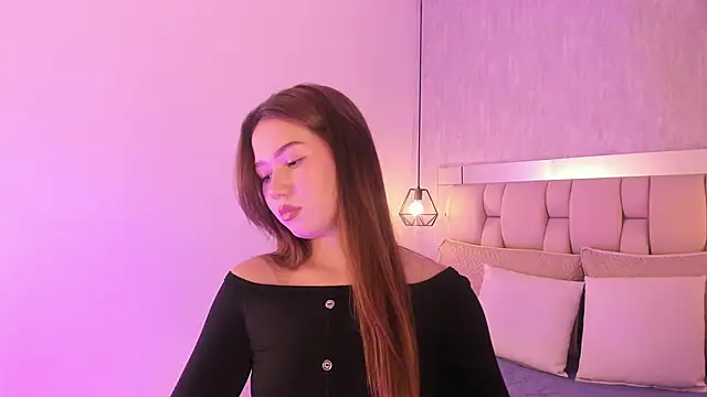 Roxie-Summers11 online show from March 15, 7:48 pm