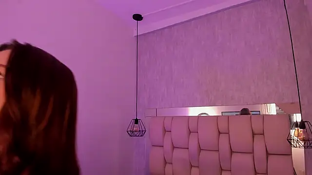 Roxie-Summers11 online show from December 14, 12:33 pm