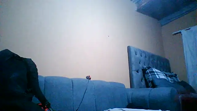 Snapshot of Sgeme325is chatting on July 18, 8:39 pm Sgeme325is online show from July 18, 8:39 pm