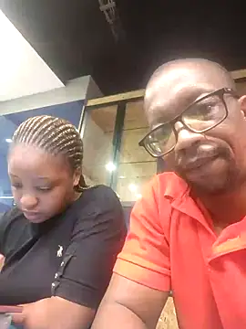 Snapshot of Sgeme325is chatting on February 9, 9:26 am Sgeme325is online show from February 9, 9:26 am