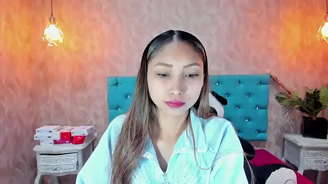 Snapshot of MadelineDoll chatting on September 29, 1:50 pm MadelineDoll online show from September 29, 1:50 pm