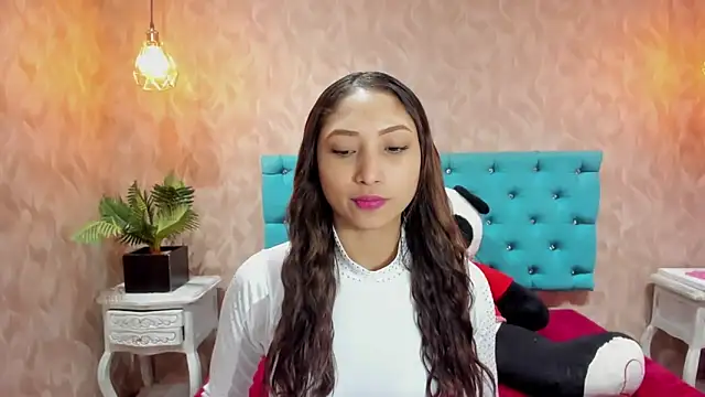 MadelineDoll online show from March 5, 2:35 pm