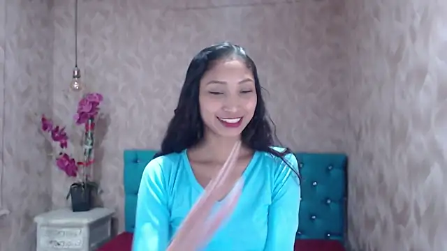 Snapshot of MadelineDoll chatting on March 9, 2:50 am MadelineDoll online show from March 9, 2:50 am