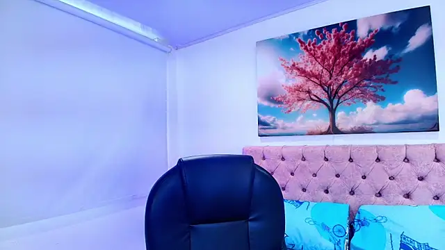 Emma monserrat online show from January 13, 8:35 pm