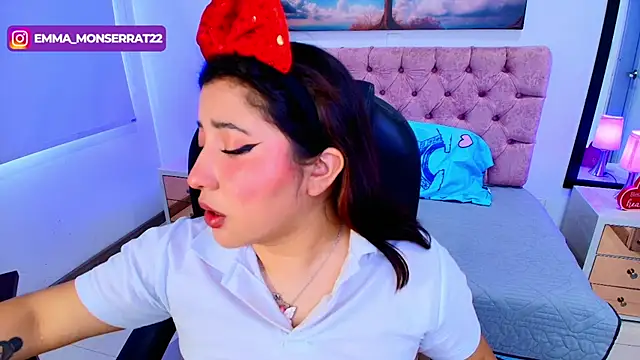 Snapshot of Emma_monserrat chatting on November 20, 6:19 pm Emma monserrat online show from November 20, 6:19 pm