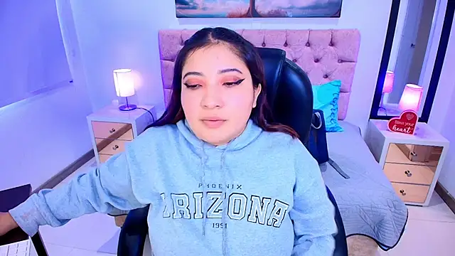 Snapshot of Emma_monserrat chatting on November 29, 7:47 pm Emma monserrat online show from November 29, 7:47 pm