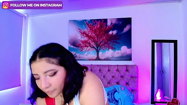 Snapshot of Emma_monserrat chatting on October 8, 7:47 pm Emma monserrat online show from October 8, 7:47 pm