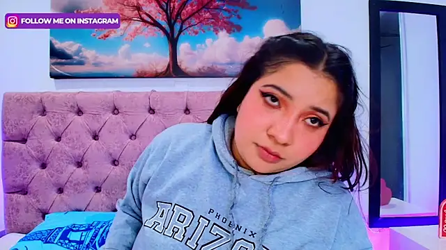 Snapshot of Emma_monserrat chatting on November 9, 7:56 am Emma monserrat online show from November 9, 7:56 am