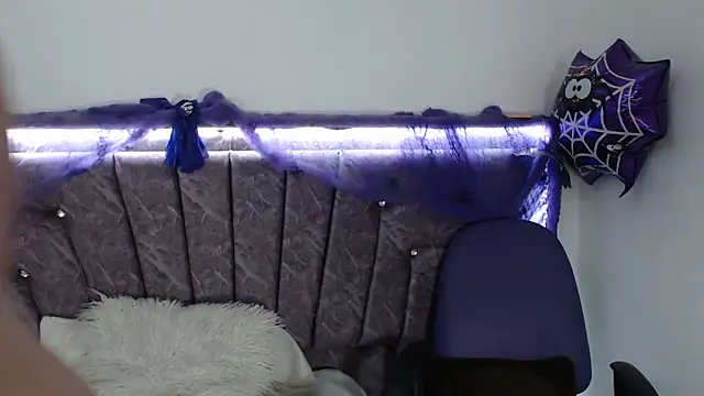 Snapshot of Penelope_Fox14 chatting on October 21, 12:37 pm Penelope Fox14 online show from October 21, 12:37 pm