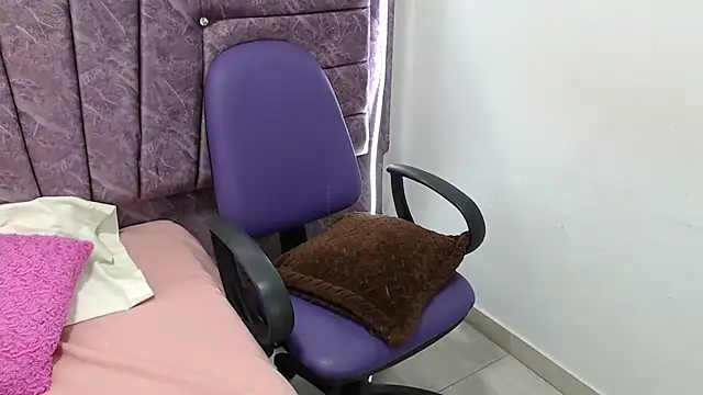 Snapshot of Penelope_Fox14 chatting on November 7, 12:31 pm Penelope Fox14 online show from November 7, 12:31 pm