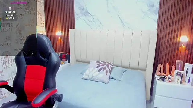 CAMILAGRAY online show from February 5, 12:01 pm