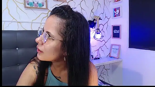 aixaangeels online show from March 19, 4:47 am