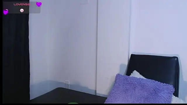 aixaangeels online show from February 26, 8:17 am