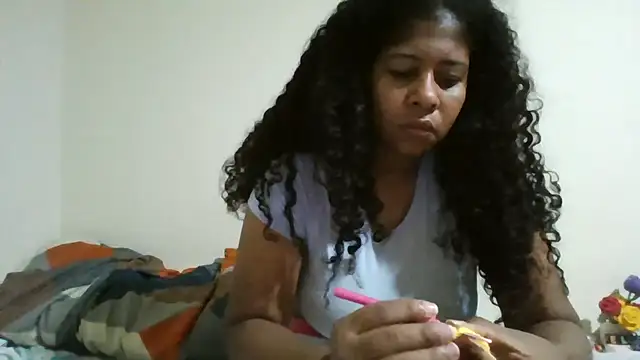 Ivon-09 online show from April 5, 1:07 pm